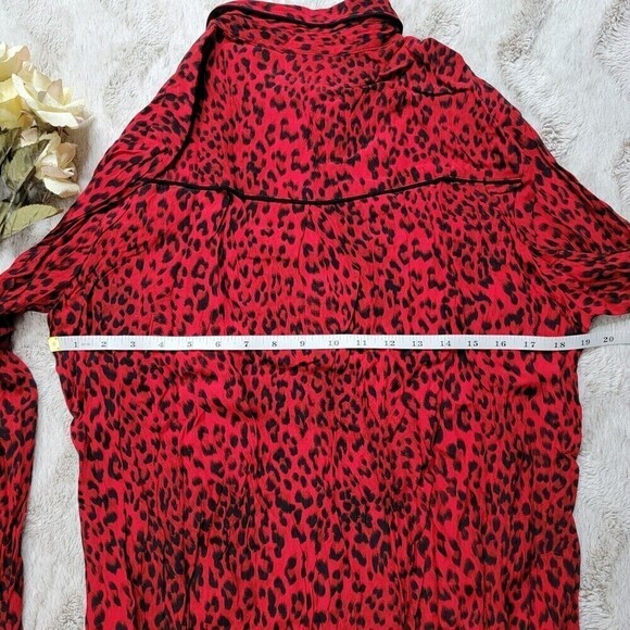 Sanctuary Red Cheetah Leopard Print Button Up Blouse Long Sleeve Size L - Picture 9 of 11